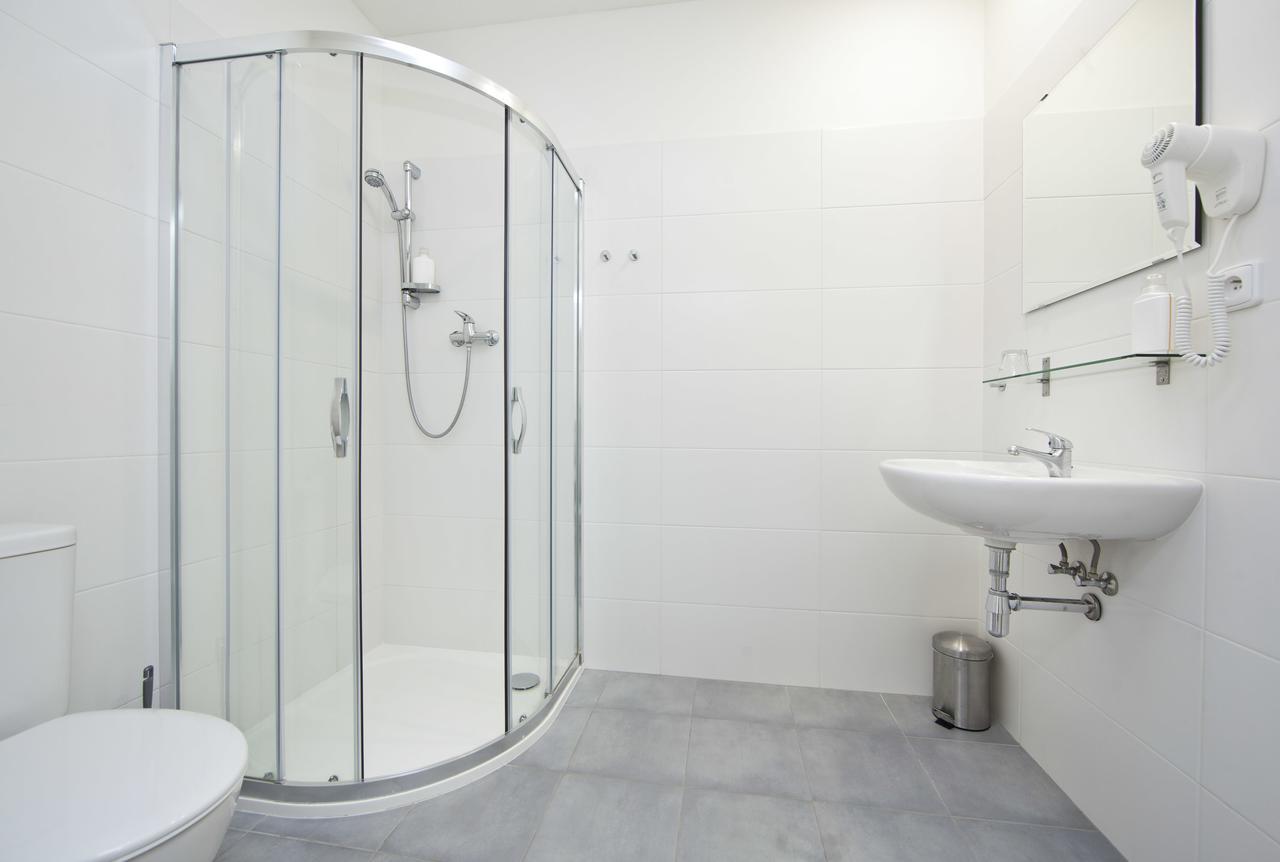 Rozmaryn Rooms & Apartments Rakovnik Exterior photo
