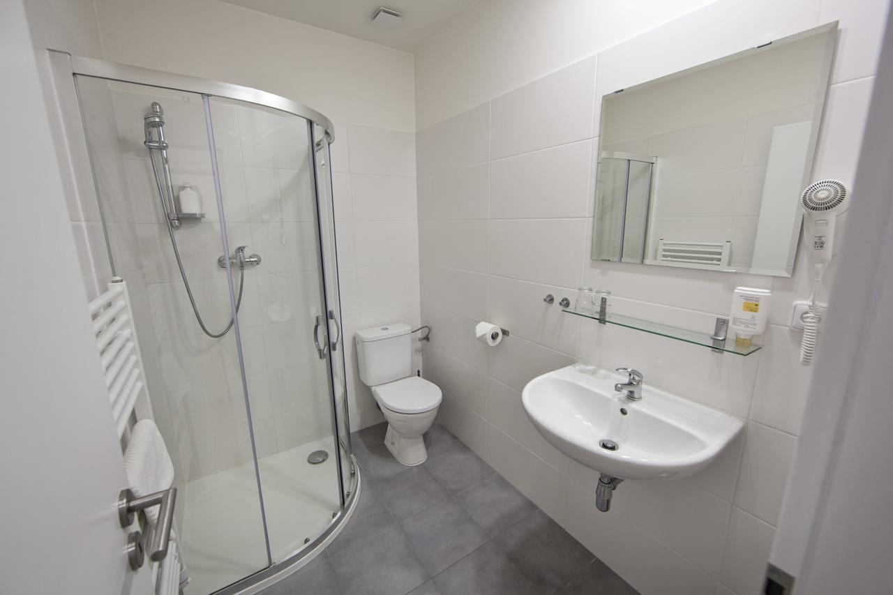 Rozmaryn Rooms & Apartments Rakovnik Exterior photo
